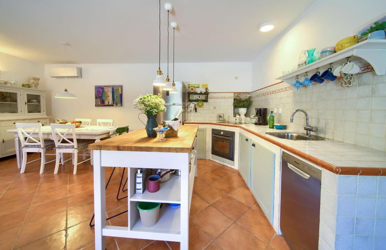Holiday Home Lavanda Kornić エクステリア 写真