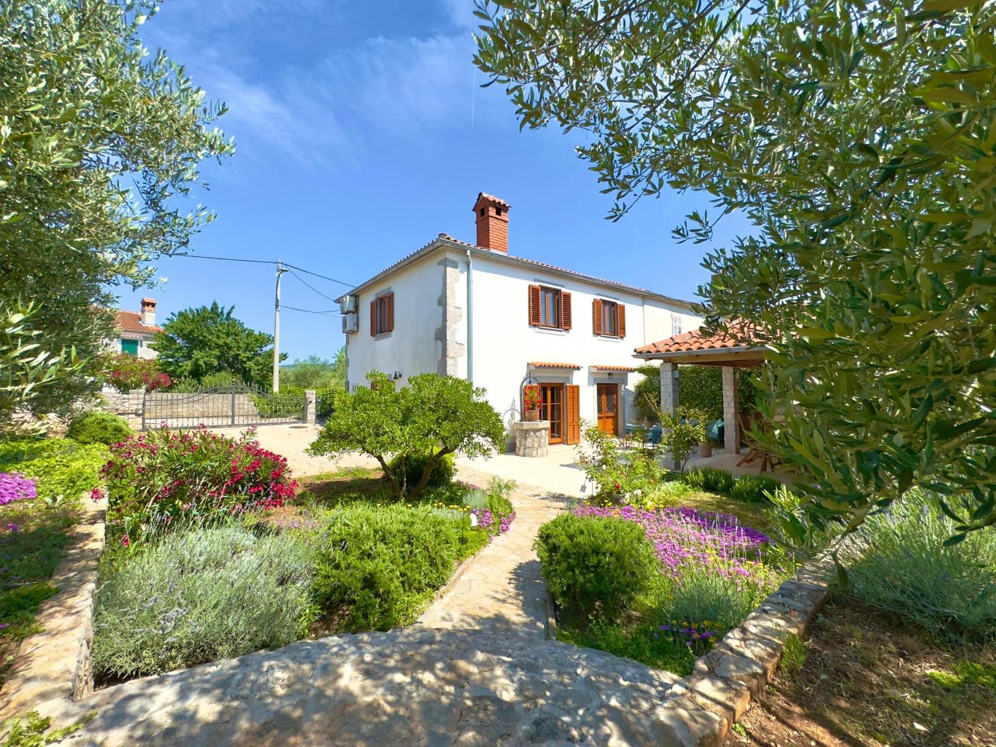 Holiday Home Lavanda Kornić エクステリア 写真